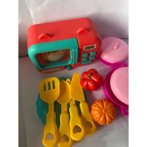 kit Cozinha Colorida Com 11 Peças Infantil, tem Microondas Com Acessórios