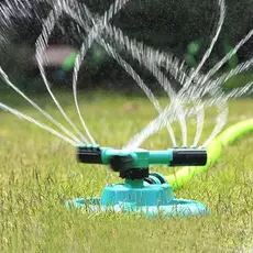 Aspersor de Irrigação 360° 12 Jatos de Plantas Jardim Grama Mangueira - Oferta