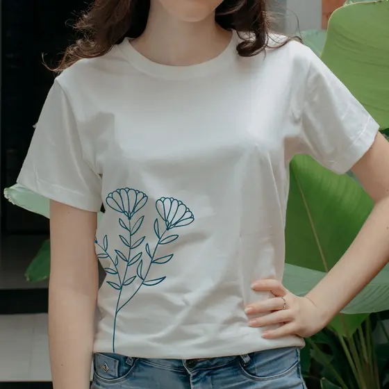 Camiseta Casual 100% Algodão Premium Estampada Flores 001