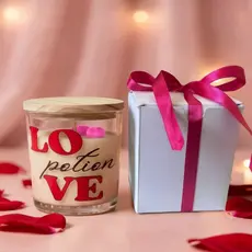 Vela Aromática Artesanal Love Potion Adocicadas Premium Presente e Decoração 160g 100% Vegetal