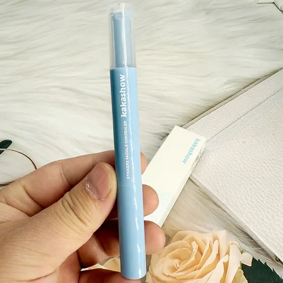 Kakashow adesivo corretivo Facial caneta azul portátil corretivo Base maquiagem Natural duradouro corretivo de luz