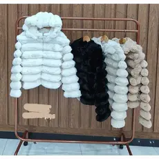 Jaqueta Puffer Feminina Teddy  Pelúcida  forrada por dentro Inverno Pelinhos com capuz removível