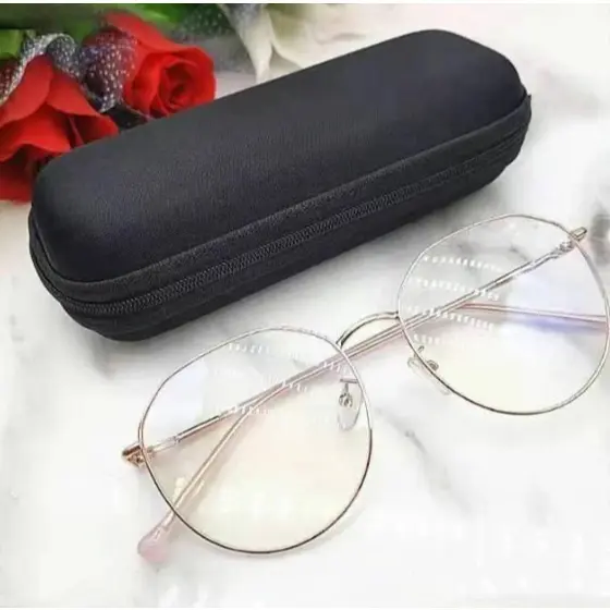 Estojo EVA Preto para Óculos com Zíper e Flanela de Limpeza Proteção Segura e Personalizada Nova