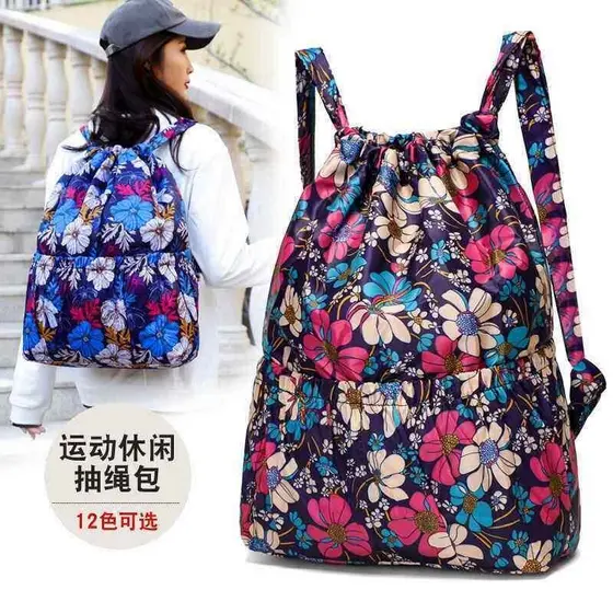 Mochila feminina 2026 novo estilo mochila feminina luz de viagem de alto valor simples moda mochila de viagem luz