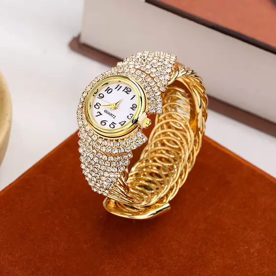 Relógio feminino moderno e elegante com decoração de diamantes, relógio feminino à moda, relógio de quartzo feminino cas