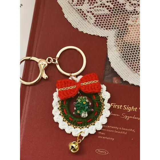 Presente de natal artesanal lã crochê Bowknot carro chaveiro árvore de natal pingente masculino feminino casal saco pend