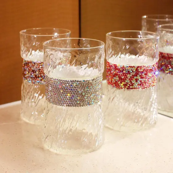 Novo copo de vidro de cristal cravejado de diamantes com tampa Anti-escaldante resistente ao calor copo para beber gelo