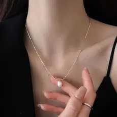 Colar com pingente de pérola de água doce em aço titânio, estilo coreano, corrente simples para clavícula, não desbota,