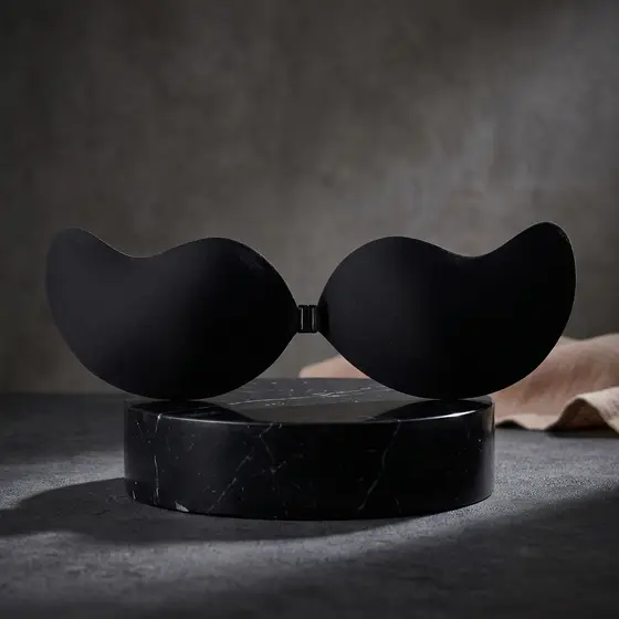 Protetor Autocolante de Silicone Modelo Manga Invisível para Seios