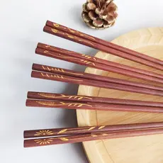Pauzinhos de sândalo vermelho com incrustações de ouro para uso doméstico e em hotéis, sem pintura, sem cera, antiderrap
