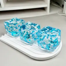 [Estoque pronto] Floco de neve cubo de gelo pitada música descompressão ventilação Maltose quadrado pequeno brinquedo de