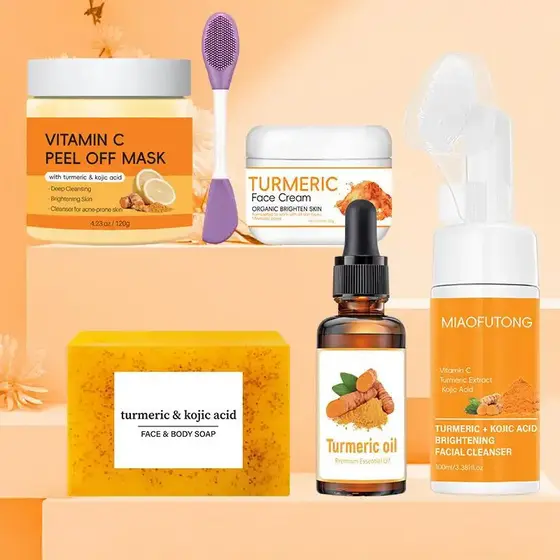 Conjunto de Cuidados com a Pele de Cúrcuma de 6 Peças com Escova de Massagem – Inclui Máscara de Argila de Cúrcuma, Mous