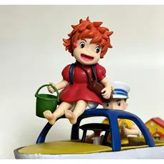 Modelo bidimensional bonito veleiro Ponyo Sosuke série de cura chassi Desktop na moda jogar decoração figura em caixa