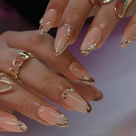 CTTHNBD Unhas Postiças Almond - Unhas Falsas com Design de Ponta Francesa e Linha Dourada - Unhas Falsas Médias - para M