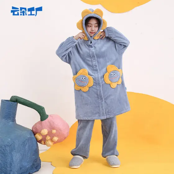 Nuvem fábrica flor acadêmico com capuz Homewear terno feminino inverno engrossado Coral velo bonito pijamas Mid-Leng