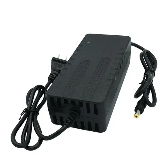 Carro elétrico para cadeira de rodas 12.6V/14.8V/24V 2A/3A/5A/10A Carregamento