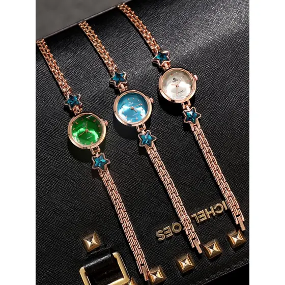 relogio feminino luxo relogio feminino T na moda relógio feminino trevo de quatro folhas simples senhoras estuda