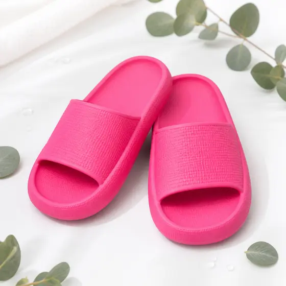 Chinelo Slide Feminino Nuvem Macio Tira Larga Papete Confortável Leve Sandália Casual Piscina Praia