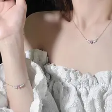 Exquisitas pulseiras e colares de metal, adornados com decorações em forma de coração rosa, adequados para mulheres, joi