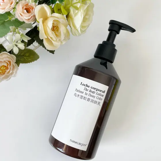THINKBODY Loção Corporal de Cedro de Ébano Boa Absorção Corpo Inteiro Seco Outono Inverno Peeling Fragrância Loção Corpo