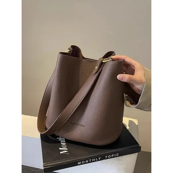 Japão japão [Designer] GBP bolsa balde de couro genuíno feminina 2025 novo estilo grande capacidade bolsa nas axilas bol