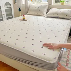 Verão gelo seda legal esteira folha de cama estilo ervilhas de gelo colcha conjunto de três peças legal macio esteira la