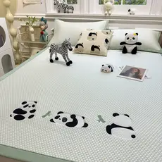 Bonito Panda ervilhas de gelo tapete legal 2025 novo estilo tapete de seda gelo lavável à máquina Super legal lençol PE