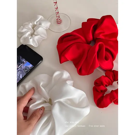 Estilo coreano High-End vermelho cetim Scrunchy laço de cabelo feminino cabeça branca flor laço de cabelo rabo de cavalo