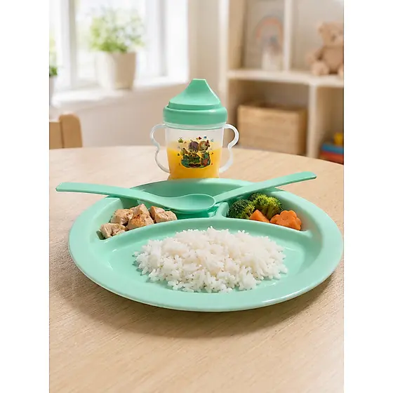Kit Refeição Infantil 4 Peças em Plástico com Prato Copo Colher e Garfo