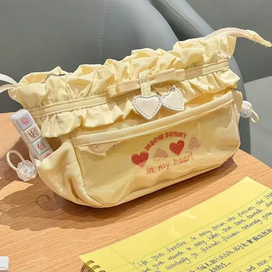 Versão coreana bordado amor menina coração lápis caso saco de armazenamento estudante de alto valor multifuncional grand