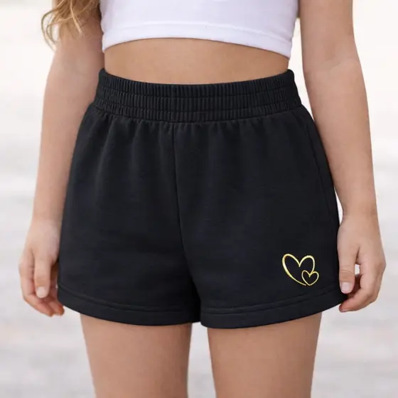 Short Infantil Feminino Moletinho Confortável com Cintura de Ribana e Bordado Coração Com Bolso  – Rosa, Preto e Cinza