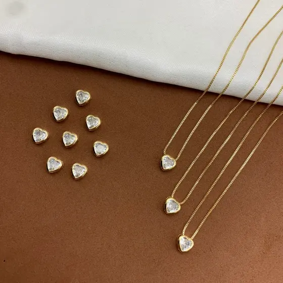 Colar feminino Ponto De Luz Coração 45cm Semijoia Banhado a Ouro 18K