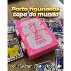 PORTA FIGURINHAS COPA DO MUNDO FIFA 2026 ROSA  COM EFEITO ESPECIAL FEMININO MENINA MULHER