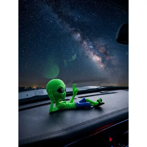 ET Good Vibes Decorativo | Alien Relaxando para Painel de Carro, Mesa e Decoração