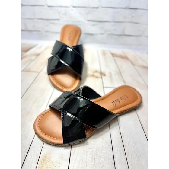 Rasteira sandália feminina Slide verniz confortável com palmilha de espum,  chinelo com gliter