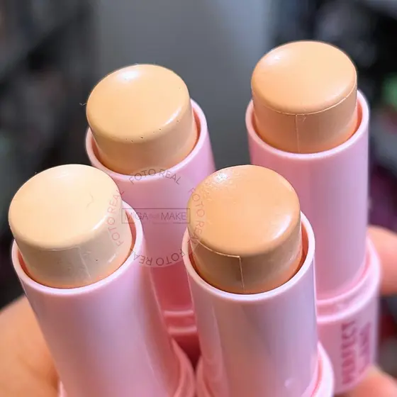 Base em Stick Bastão Cremoso Cobertura Natural Soft Matte e Efeito Aveludado Perfect Blend Ruby Rose