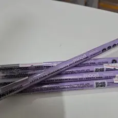 Lápis de Sobrancelhas 2x1 ponta fina dark/ Medium / Lápis retratil Preto Mood Ruby Rose