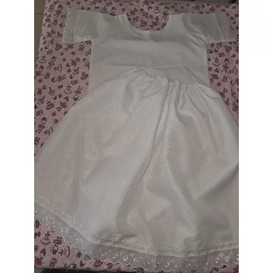 Conjunto infantil Menina 4 peças Saia, P.da costa, Pano de cabeça, camisu/ Umbanda Candomblé Branco