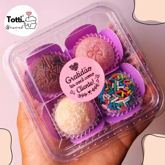 Kit 50 Embalagem Para Sobremesa Brigadeiro Bolo Docinho Salgados Quadrada 200ml 4 Brigadeiros