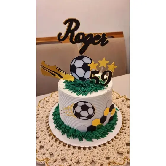 Topo de bolo Futebol com nome e idade(em camadas)