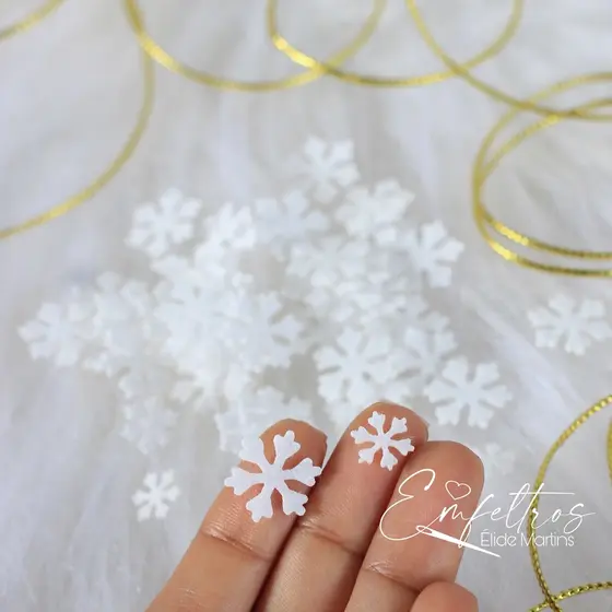 Recorte Floco de Neve Cute em Feltro Branco - 30 unidades - Recorte a laser