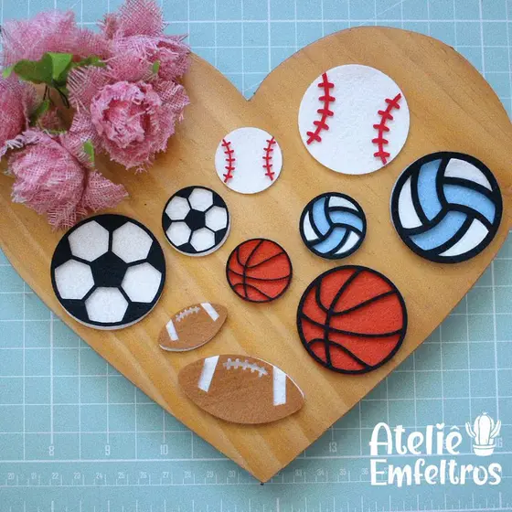 Recorte Bolas em feltro Futebol, Basquete, Voleibol - 5 unidades