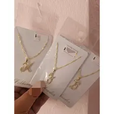 Colar de inicial com brilho dourado