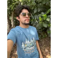 Camisa masculina azul estampa casa de campo