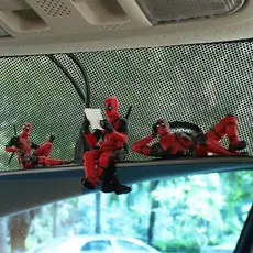 OM Personagem Legal Deadpool Action Figure Modelo Ornamento Interior Do Carro Acessórios Home Anime Fingurine Decoração PVC Coleção Fingurina Brinquedos