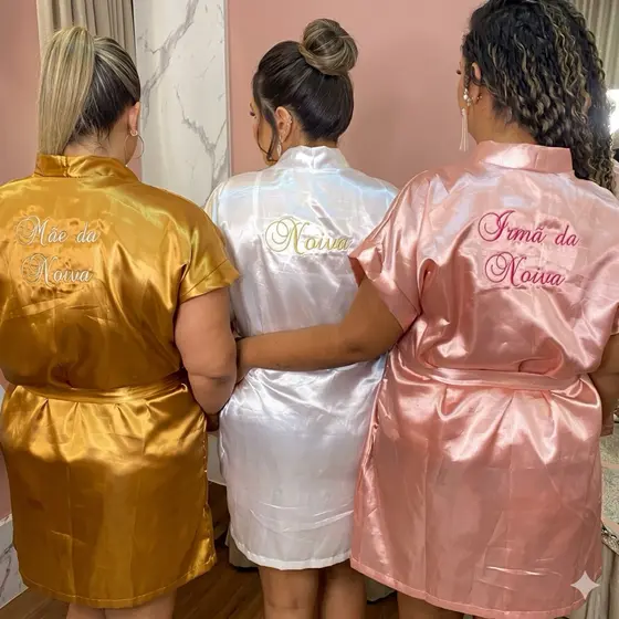 Robe de Cetim Personalizado com Nome Bordado | Noiva Madrinha Infantil AdultoRobe de Cetim Personalizado c/ Nome Bordado