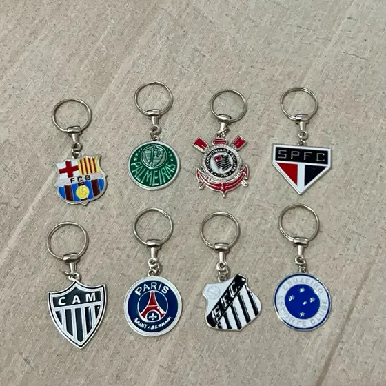 Chaveiros de time metal