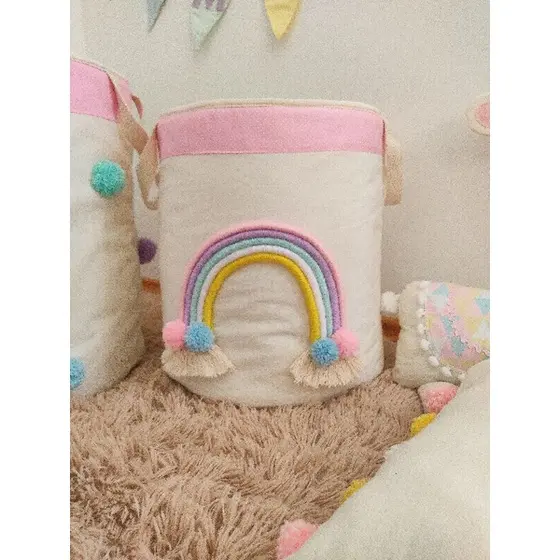 Cesto para Brinquedos com Arco Iris em Macramê tamanho M