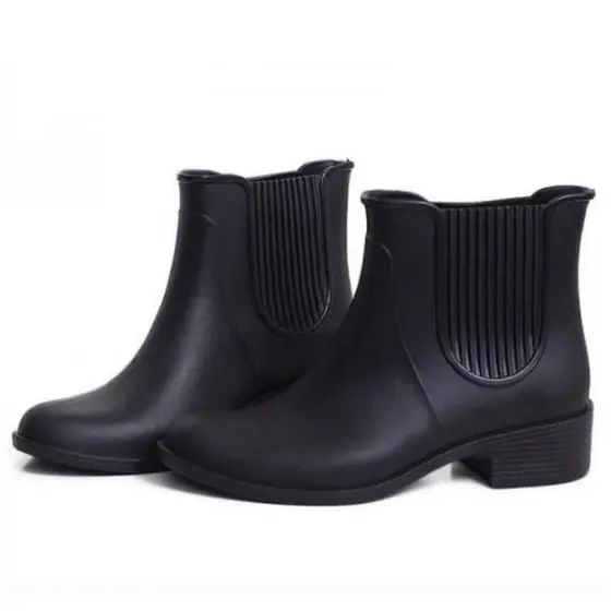 BOTA INJETADA GALOCHA LIMPEZA IMPERMEAVEL