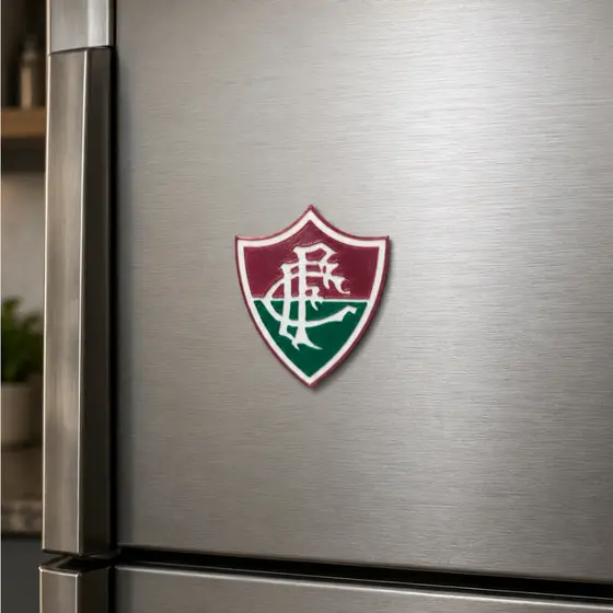 Ímã de Geladeira Fluminense 3D Escudo Alto Relevo para Decorar e Demonstrar Sua Paixão pelo Tricolor